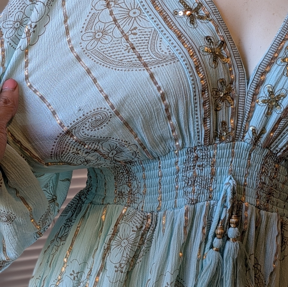 Chic Light Blue V-Neck Mini Dress - Picture 5 of 6